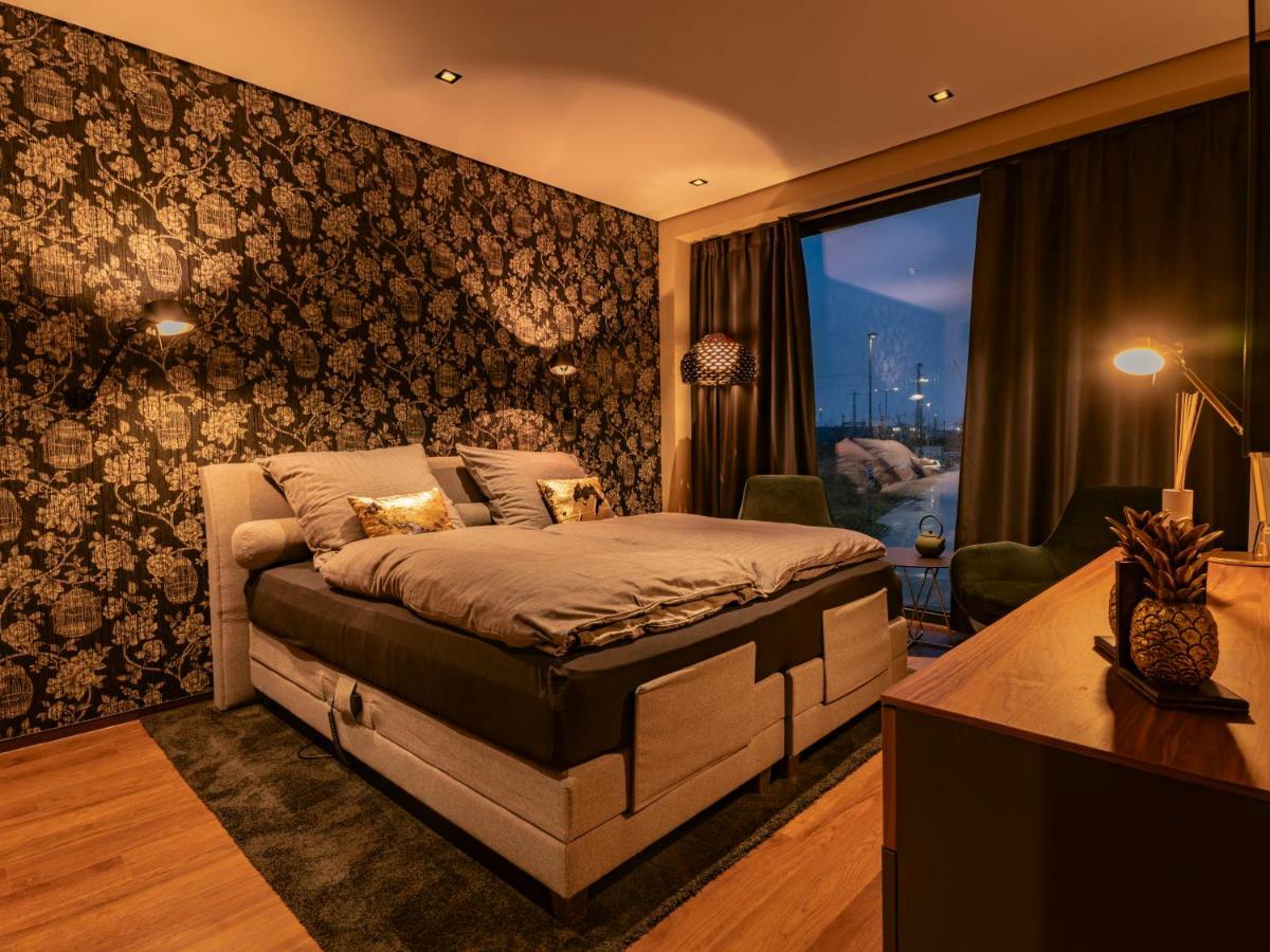 Ohana Suite By Zzn Im Zahnzentrum Nord Emden Exterior photo